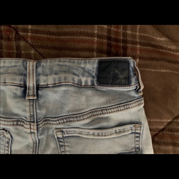 Light blue American Eagle shorts. - Picture 3 of 3